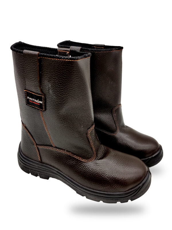 Light weight safety shoes in Uae