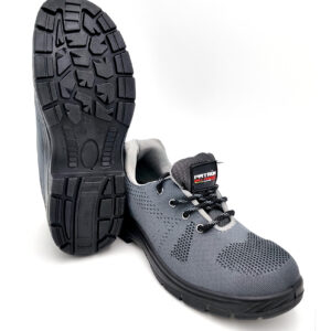 Light weight safety shoes in Uae