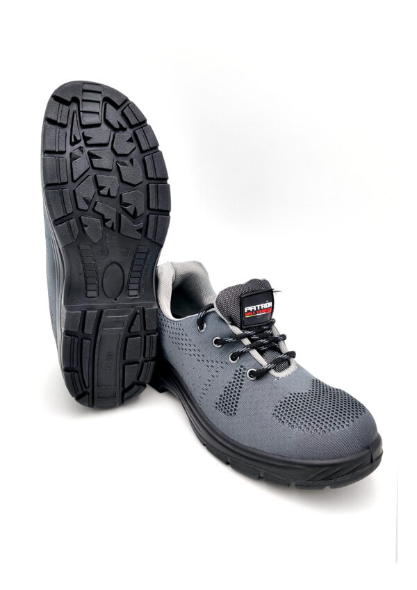 Light weight safety shoes in Uae