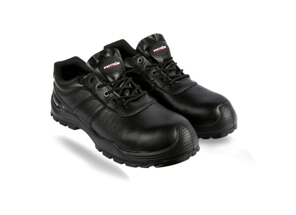 Light weight safety shoes in Uae