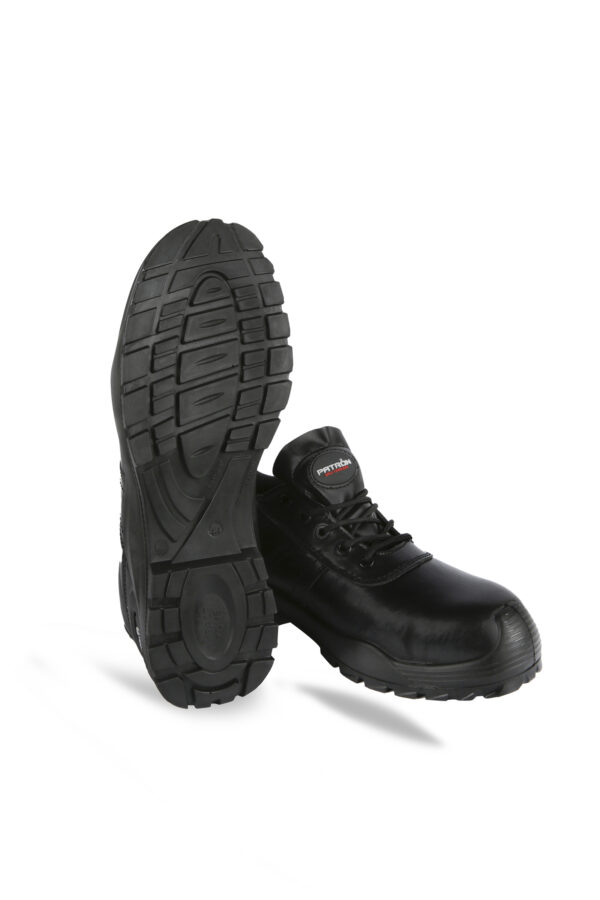 Light weight safety shoes in Uae